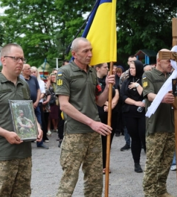 У Жидичині провели в останню дорогу захисника Олександра Каленюка 