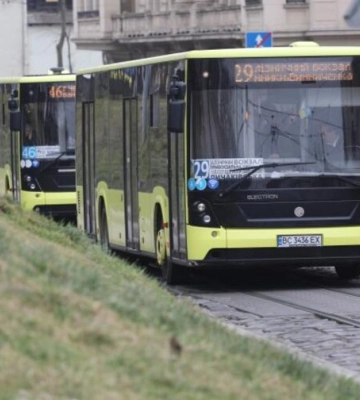У Львові влітку на низці автобусних маршрутів скоротять кількість одиниць транспорту: стало відомо де