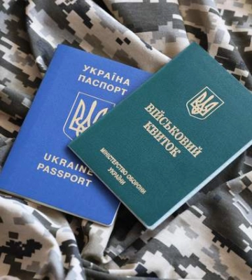 Мужчина стал нарушителем воинского учета, будучи за границей: суд признал незаконность действий ТЦК