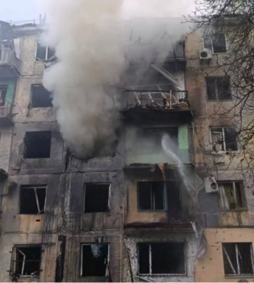 Россия атаковала Павлоград в Днепропетровской области: в жилом доме возник пожар