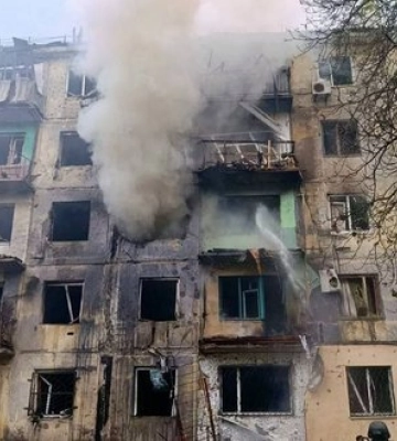 Враг атаковал Павлоград: повреждено многоэтажное здание, среди раненых 13-летний мальчик. ФОТО