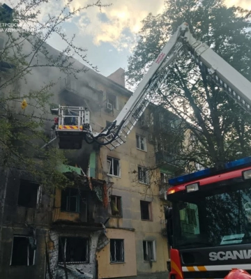 "Шахед" влучив у багатоповерхівку: на Дніпропетровщині тривожний вечір