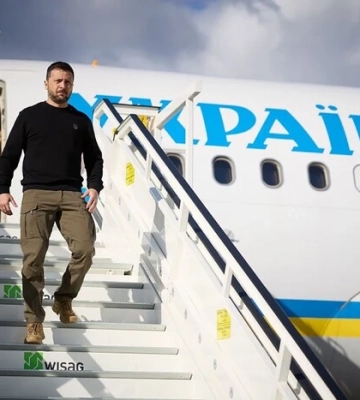 Літак Зеленського повернувся на базу до Польщі попри чутки про конфлікт через УПА