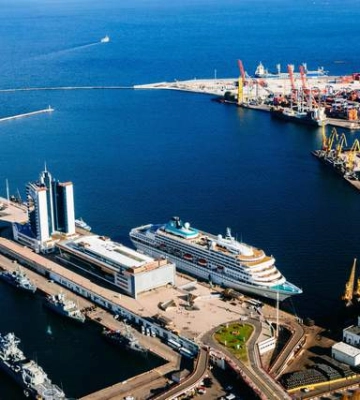 Росія пошкодила два судна у Чорному морі під час атаки