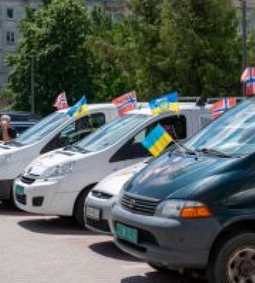 Тернопільщина отримала ще 8 автомобілів від норвезької організації «Машини для України»