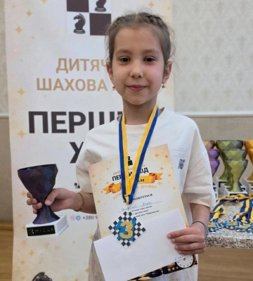Юні шахісти Мукачева здобули нагороди на другому етапі ліги «Перший хід»
