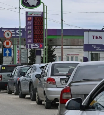 Российские «туристы» не могут выехать из Крыма из-за дефицита бензина