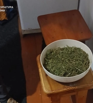Поки чекав вирок за грабіж, продавав канабіс: на Волині судитимуть 38-річного чоловіка 