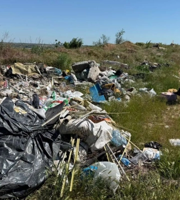 На Одещині виявили два нові стихійні звалища будівельного сміття