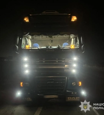 Автомобіль з українцями зі Львова перекинувся на «дорозі смерті» в Румунії: двоє людей постраждали (ФОТО)