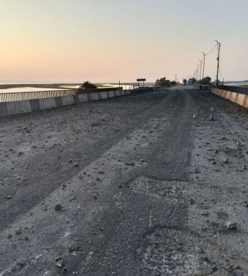 Через удар по Чонгарському мосту зірвалося постачання військ РФ через Крим – Філатов