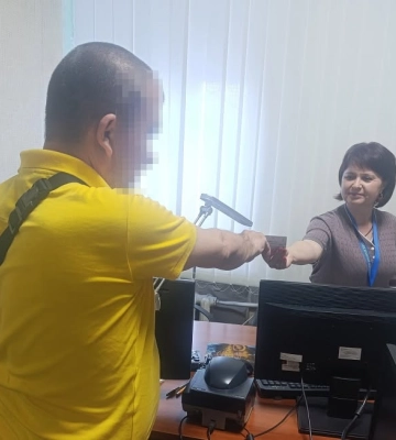 Після 16 місяців у російському полоні військовий зі Сміли поновив паспорт