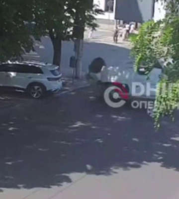 В Днепре на Березинской произошло серьезное ДТП, есть пострадавшая: видео момента