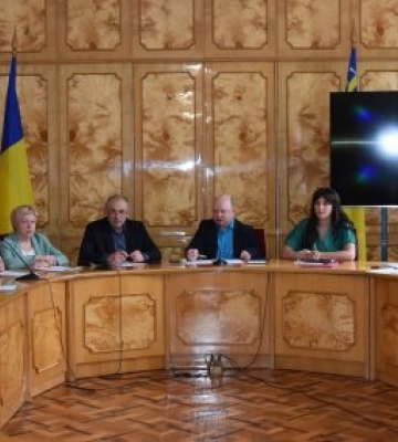 Від довідок до реальної допомоги: в Ужгороді обговорили новий підхід до підтримки людей з інвалідністю та ветеранів