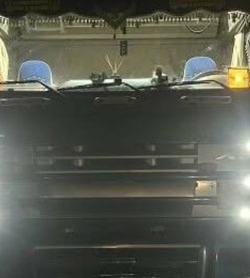 Автомобіль з українцями зі Львова перекинувся на «дорозі смерті» в Румунії: двоє людей постраждали (ФОТО)
