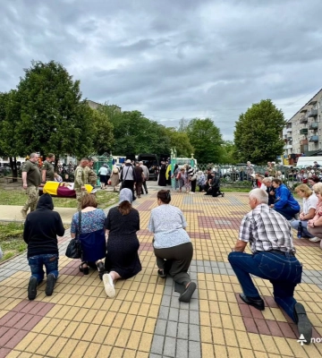 Понад 2,5 року вважався зниклим безвісти - на Волині попрощалися з Героєм Олександром Обабком