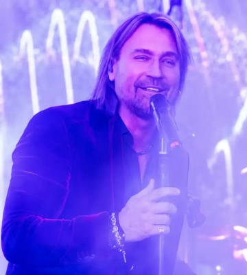 Використали ім’я Винника : співак заявив про шахрайську схему з платними інтерв’ю