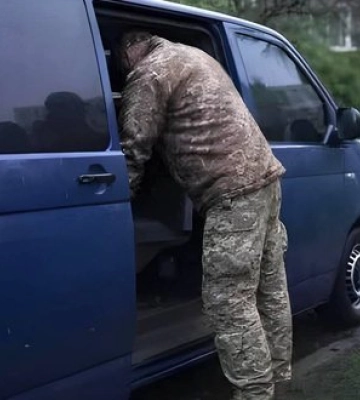 Мобілізований чоловік помер за невідомих обставин у Києві: розслідують дії ТЦК, поліції та медиків