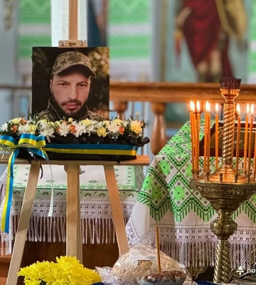 В останню дорогу на Рівненщині провели двох полеглих бійців