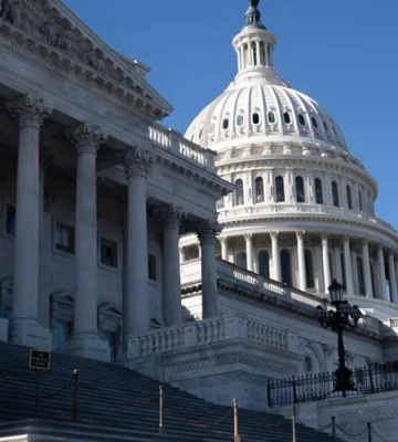 Сенат США підтримав збільшення допомоги Україні
