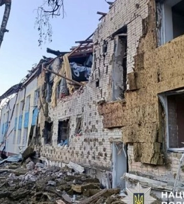 На Чернігівщині вночі пошкоджено недавно відбудований ліцей, були удари по енергетиці – ОВА
