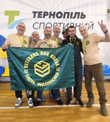 Про ветерана з Одещини, який після важких поранень та майже двох років реабілітації у лікарнях надихає захисників займатися адаптивним спортом