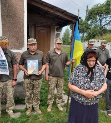Помер у шпиталі: на Волині попрощалися з Героєм Юрієм Більшевичем 