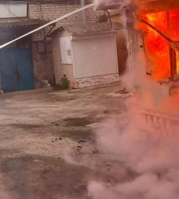 Доба на Херсонщині: шестеро поранених, пошкоджено будинки та ринок. ВIДЕО