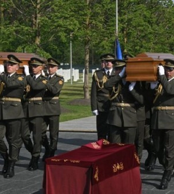 "Національний пантеон" буде розташовано у Києві на березі Дніпра, - голова УІНП Алфьоров