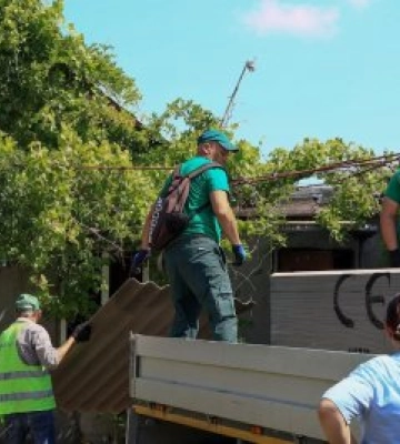 У Миколаєві ліквідовують наслідки ворожих атак