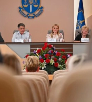 35 років на сторожі економічної справедливості: у Закарпатті відзначили працівників Господарського суду