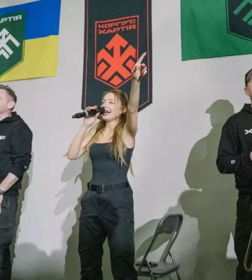 Тіна Кароль і Сергій Жадан презентували документальний фільм про Харків і бійців "Хартії"