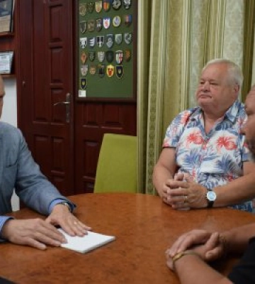 Подія, на яку чекає вся Європа: що готують на вершині відомої закарпатської гори (ФОТО)