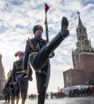 В Киев должен был ехать не Абрамович и не от Путина, но "высшие силы спутали карты": в Кремле началась схватка бульдогов под ковром. ВИДЕО