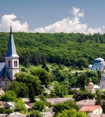 Чому костел Святого Антонія у Струсові називають архітектурною перлиною Тернопільщини