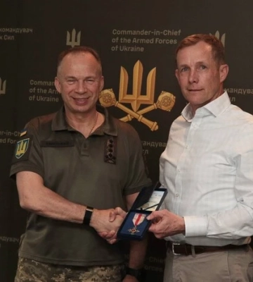 Сирський назвав головний пріоритет ЗСУ на зустрічі з командувачем місії НАТО