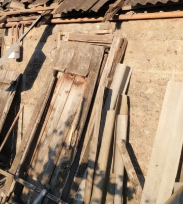 Росіяни атакували громаду на Дніпропетровщині 12 КАБами, під обстріл потрапив ринок