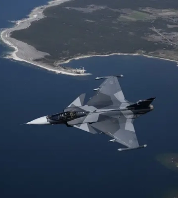ЕС перечислил Украине 2,5 млрд евро для оплаты более 70% контракта на Gripen — СМИ