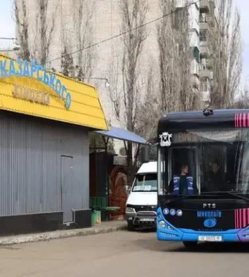 На Миколаївщині тарифи на проїзд піднялись майже на 40%: що ще подорожчало у травні