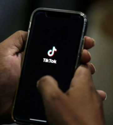 На Волині оштрафували матір школяра за булінг вчителя у TikTok