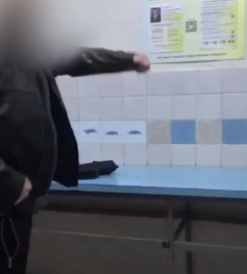 Побил заключённого до потери зрения — сотрудника львовской тюрьмы взяли под стражу. ВИДЕО