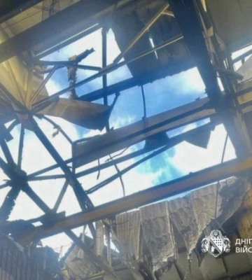 Війська РФ атакували підприємство у Дніпрі: поранені семеро людей