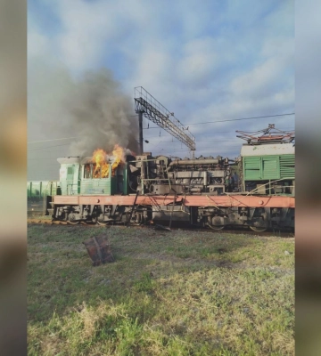 Ворог атакував залізничну інфраструктуру на станції Лозова, травмовані машиніст та його помічник