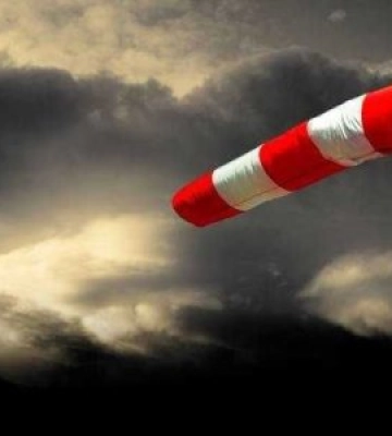 Закарпаття накриє штормовий вітер: синоптики оголосили жовтий рівень небезпеки