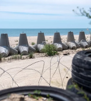 Без туристів і під обстрілами: як зараз виглядає курортна Затока на Одещині