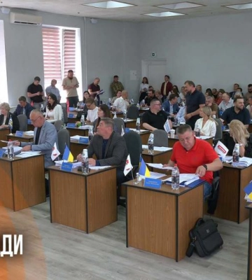 Коваль вже не депутат, «Колегіум» відстояли: головне з сесії Рівнеради (ВІДЕО)