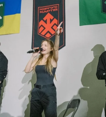 Тіна Кароль і Сергій Жадан презентували документальний фільм про Харків і бійців "Хартії"