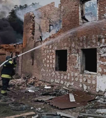 Россияне массированно атаковали Путивль Сумской области — фото