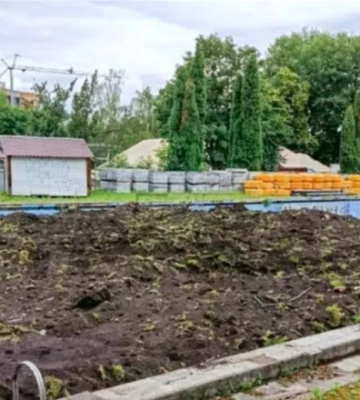 Буковина засыпала землей городской бассейн. Клуб отреагировал на скандал
