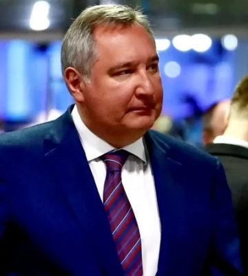 Экс-глава Роскосмоса Рогозин предложил взрывать российские теневые танкеры в случае их захвата